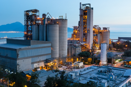 Paulo Roberto Gomes Fernandes analisa os desafios da indústria brasileira entre conteúdo local, política pública e competitividade.