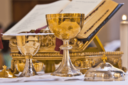 Escritura, Tradição e Magistério como unidade inseparável com Jose Eduardo De Oliveira e Silva.